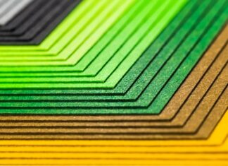 Skąd biorą się tęczowe barwy baniek mydlanych?